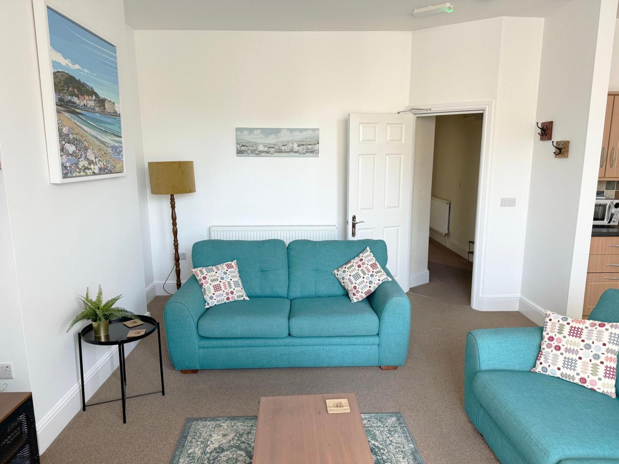 Private Parking, Central Llandudno, King Bed With Ensuite At Clement Lodge Экстерьер фото