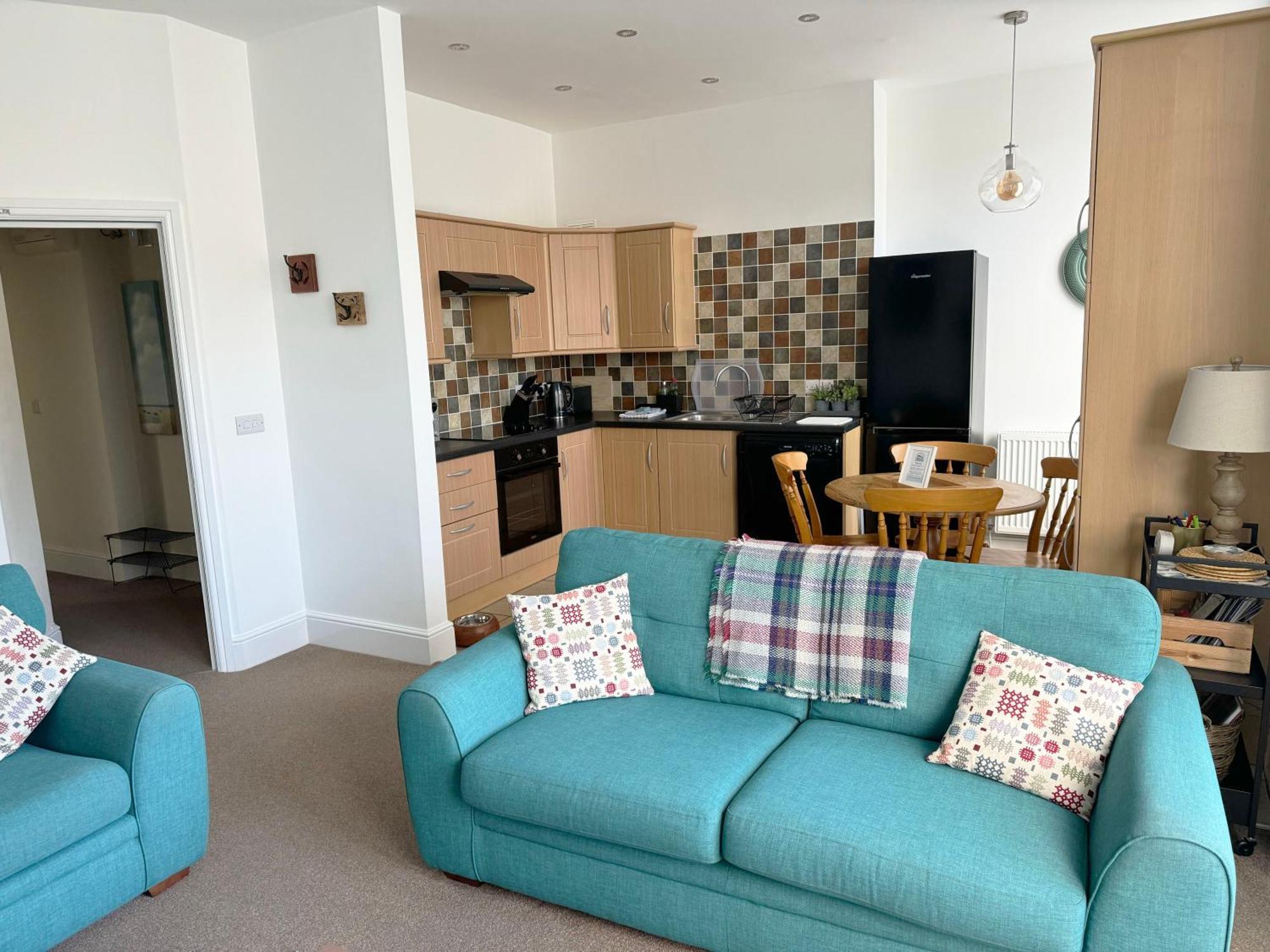 Private Parking, Central Llandudno, King Bed With Ensuite At Clement Lodge Экстерьер фото